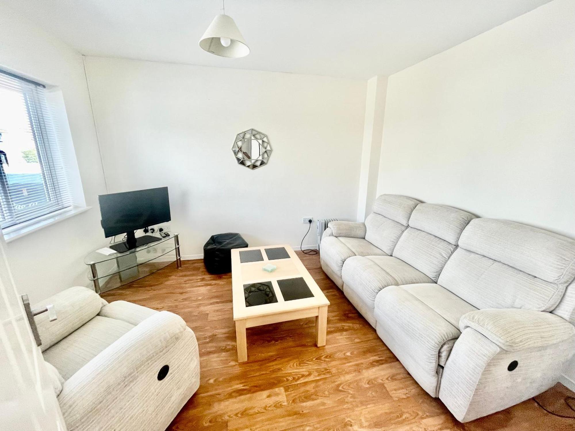 Cae Glas Apartments ホーリーヘッド エクステリア 写真