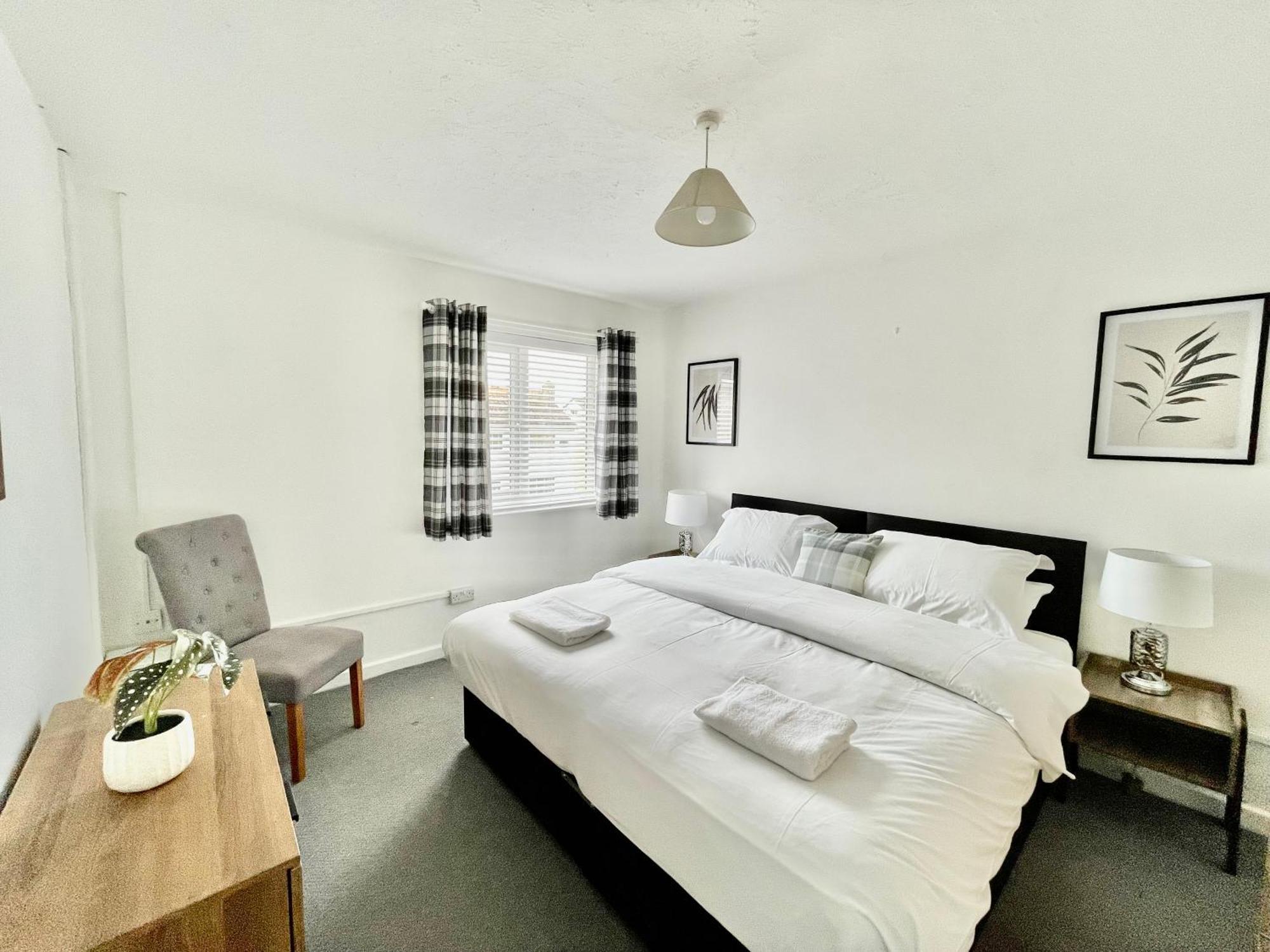Cae Glas Apartments ホーリーヘッド エクステリア 写真